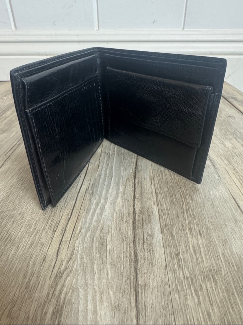 Ponte Vecchio Black Leather Bifold Wallet Italian Classic Men's Wallet - Picture 8 of 8